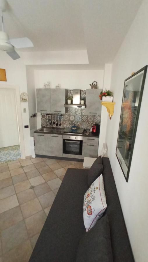 Molo Di Levante - Rent Apartment Marina di Ragusa Eksteriør billede